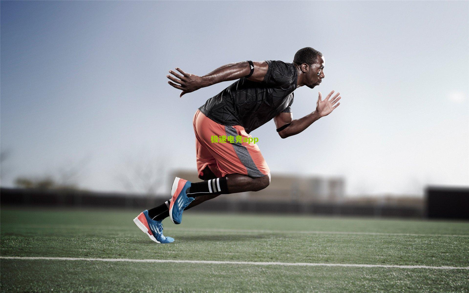 多纳鲁马荣膺年度最佳门将殊荣 深情致谢,荣耀属于团队与并肩作战的每一位伙伴