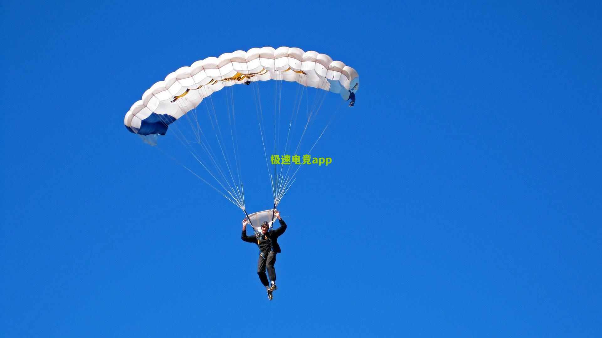 林书豪首度举办NextGen训练营 携新星赵维伦等分享NBA实战经验